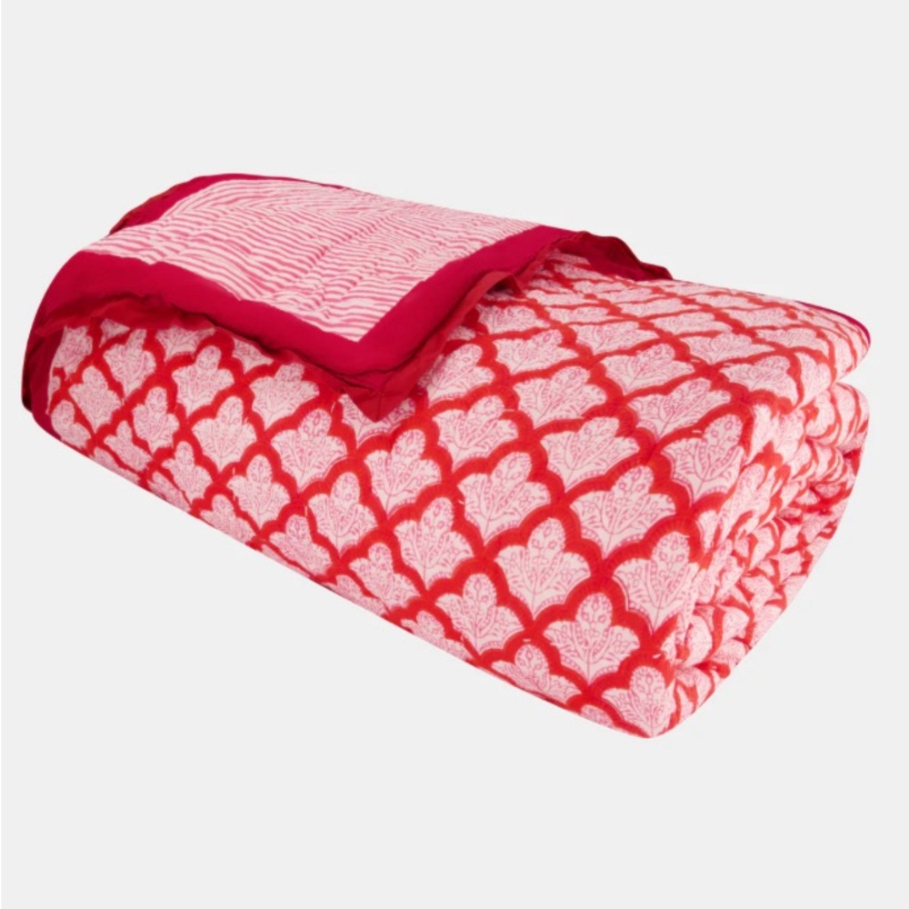 SELLING ROLLER RABBIT JEMINA QUILT, REDISH PINK , TWIN/TWIN XL)